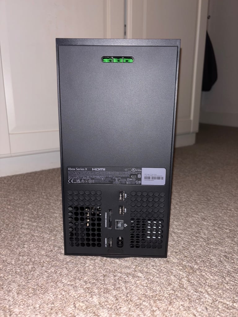 Xbox series X 1tb Disc edition (controller + box)