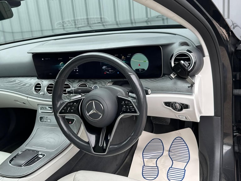 2021 Mercedes-Benz E Class 2.0 E300de 13.5kWh AMG Line Night Edition (Premium Plus) G-Tronic+ Eur...
