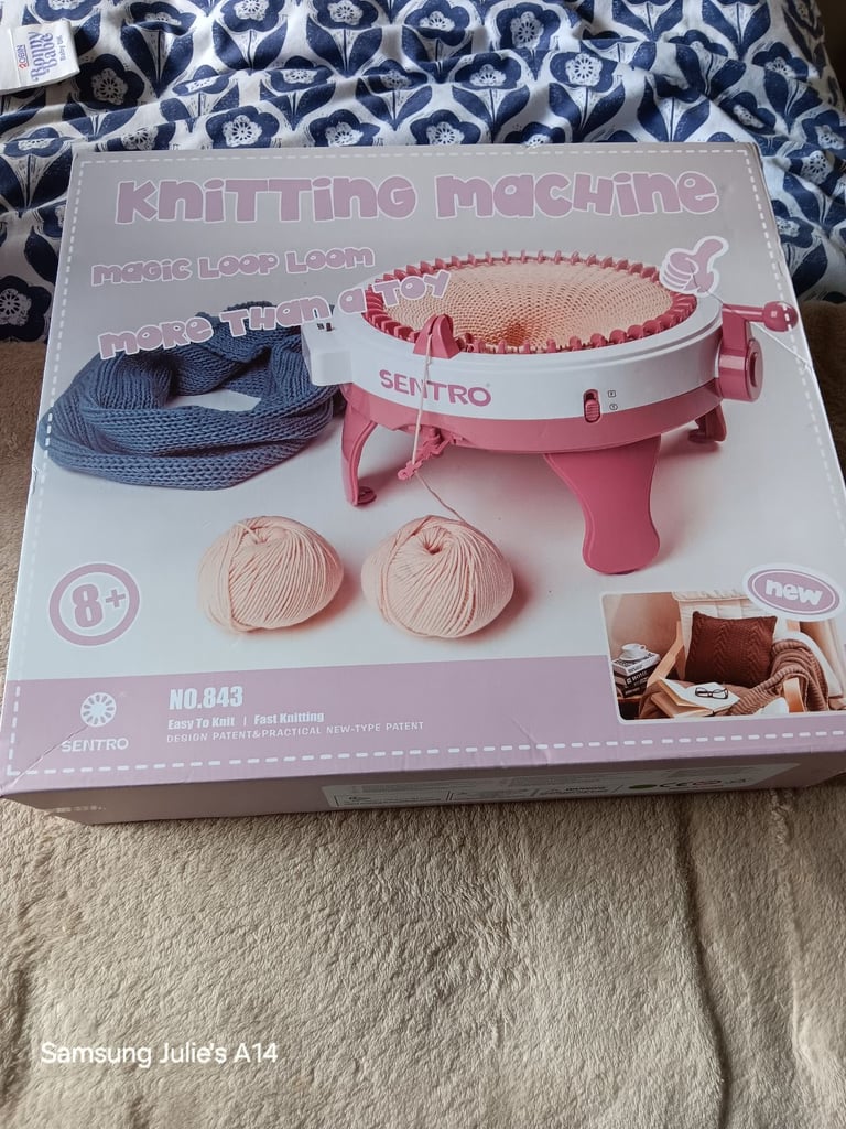 Knitting machine