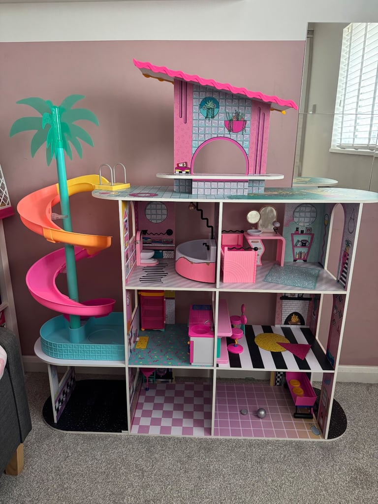 lol wooden surprise fashion doll house 