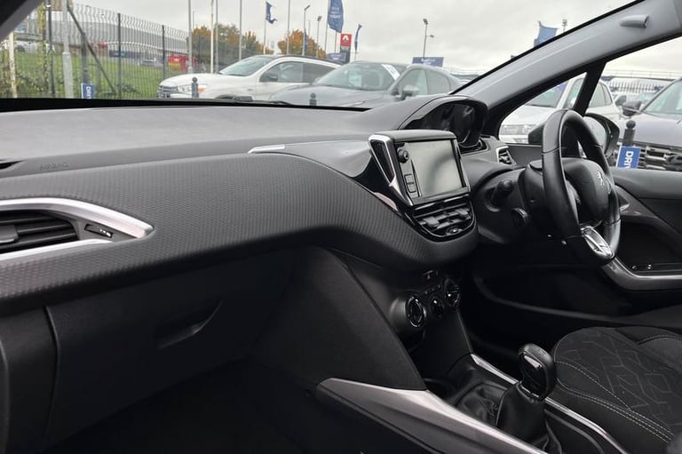 2017 Peugeot 2008 1.6 BlueHDi 100 Active 5dr - MOT'D TO JUNE 2026, 2 KEYS, TOUCHSCREEN, BLUET Est...