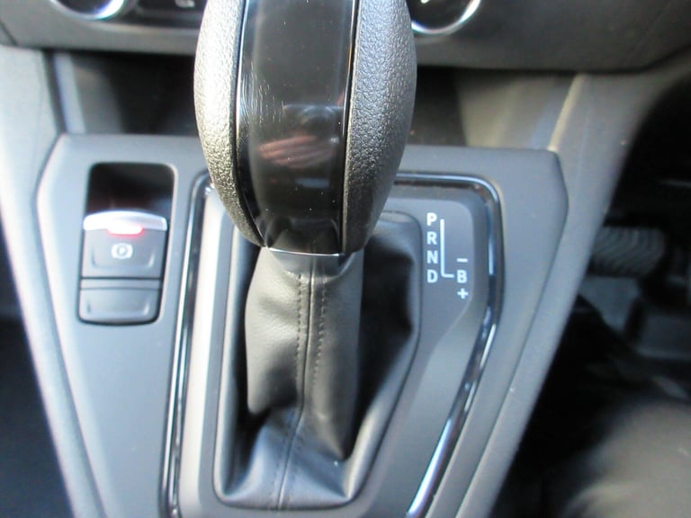 2025 Renault Kangoo LL21 E-Tech advance rc panel van MY24 PANEL VAN Electric Automatic