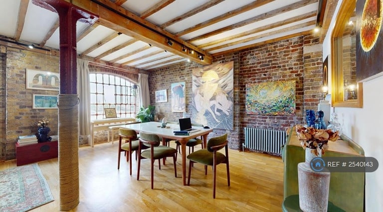 2 bedroom flat in Execution Dock House, London, E1W (2 bed) (#2540143)