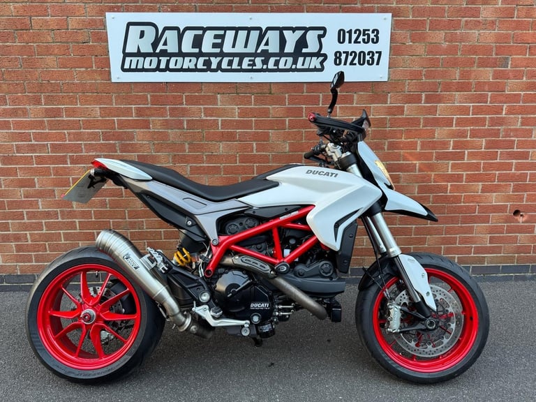 DUCATI HYPERMOTARD 939 WHITE 2018 18 REG JUST 5,325 MILES MIVV EXHAUST 