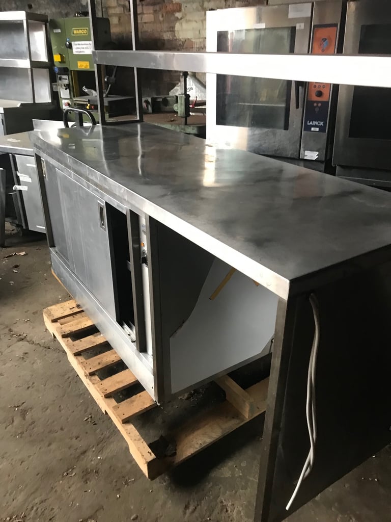 Hot cupboard and gantry