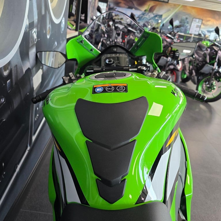 KAWASAKI NINJA ZX-10R-25 MODEL-UNREGISTERED-4 YEAR WARRANTY
