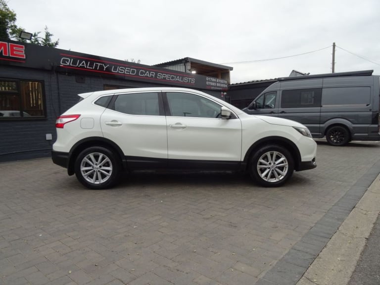  Nissan Qashqai 1.2 DiG-T Acenta 5dr ideal family car Petrol