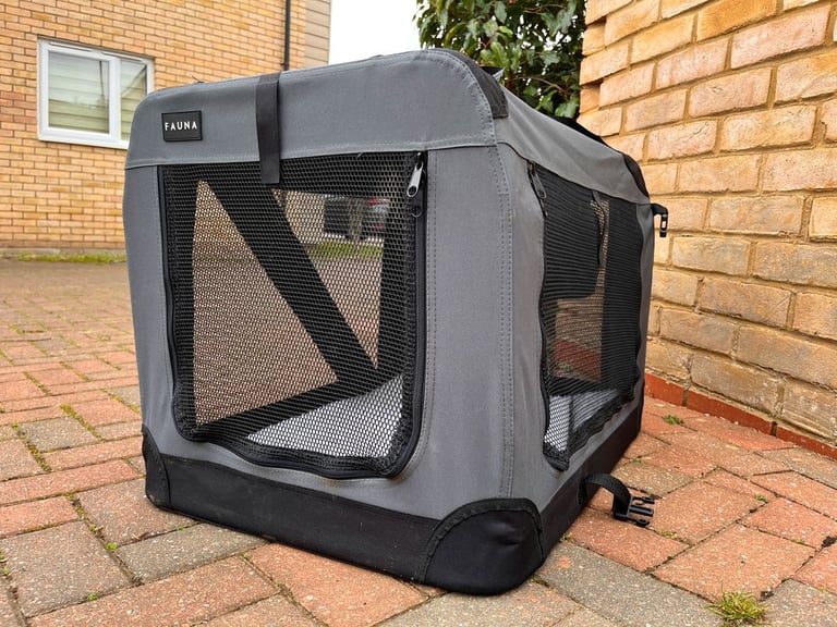 Lightweight Travel Crate for Dogs / Puppies