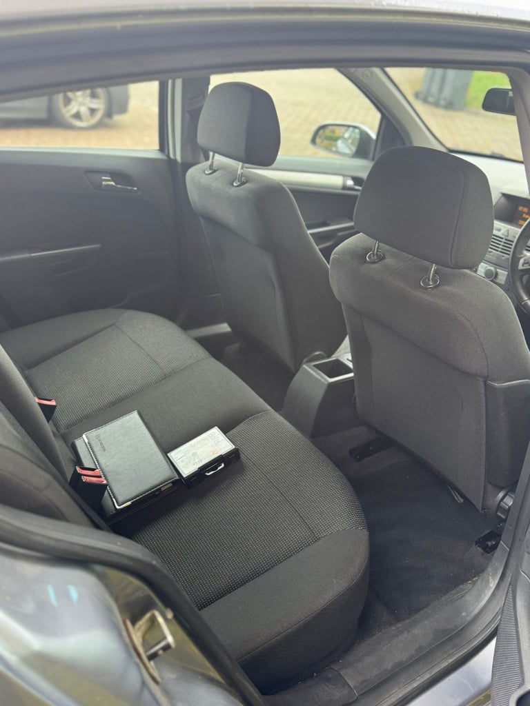 Vauxhall, ASTRA, Hatchback, 2005, Manual, 1598 (cc), 5 doors