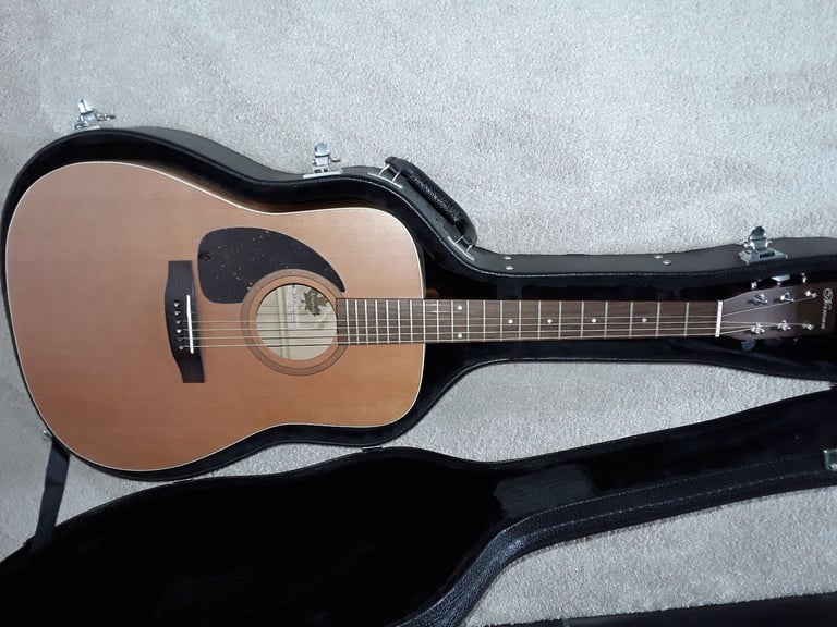 Left handed Norman B18 acoustic guitar, made in canada.
