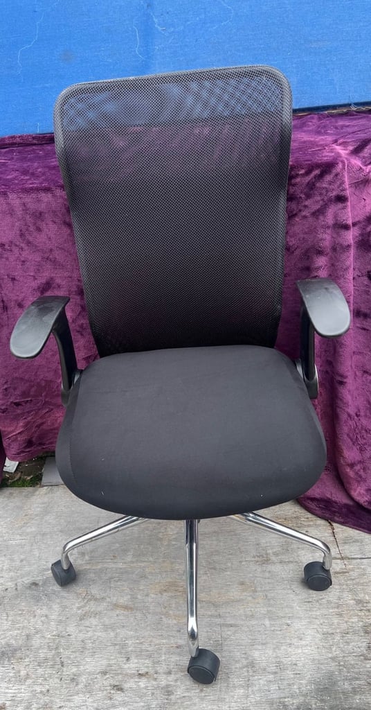 professional office chair mesh back black adjustable on wheels