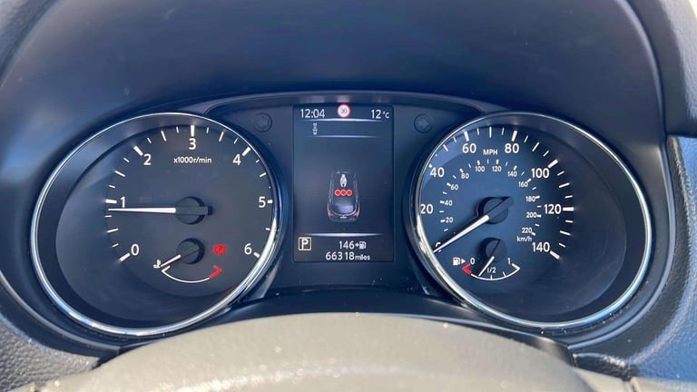 2014 Nissan Qashqai 1.6 dCi Acenta Premium XTRON 2WD Euro 5 (s/s) 5dr Diesel