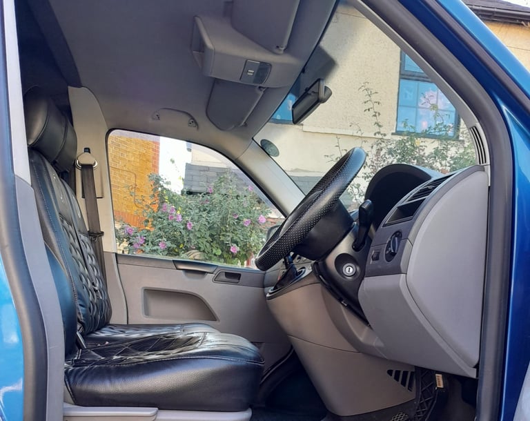 Volkswagen Transporter T5 camper 11 month mot 