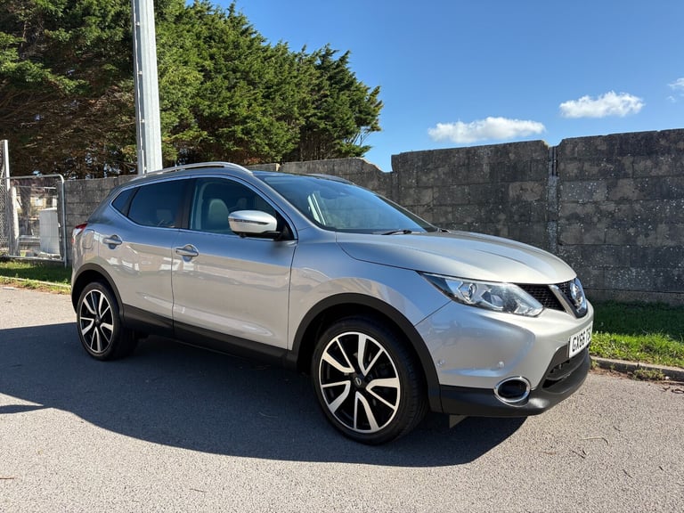 2016 Nissan Qashqai 1.2 DiG-T Tekna Auto Xtronic (Pano Roof) 2016-66 HATCHBACK Petrol Automatic