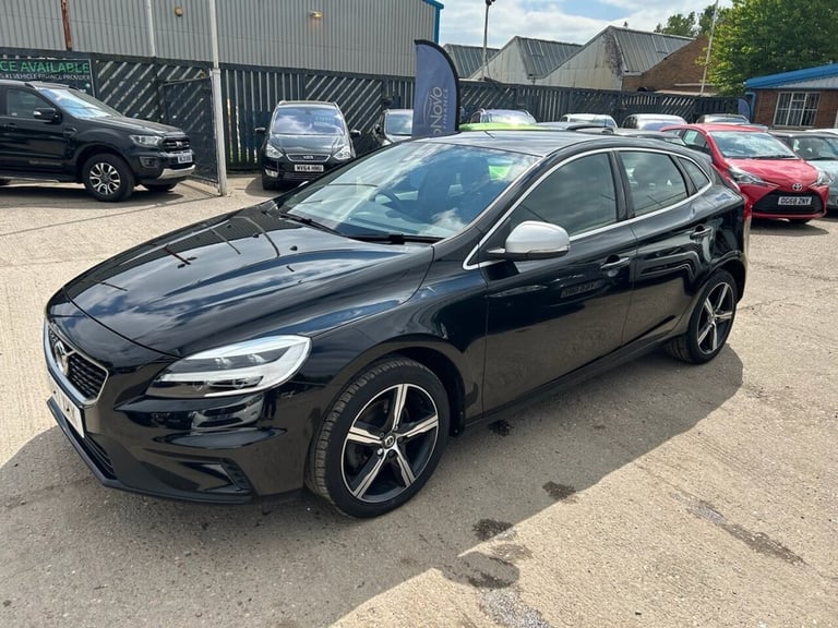 2017 Volvo V40 2.0 T2 R-Design Nav Plus Hatchback 5dr Petrol Manual Euro 6 (s/s) (122 ps) Hatchba...
