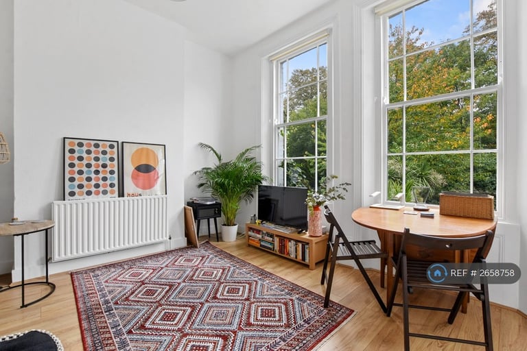 image for 1 bedroom flat in Wray Crescent, London, N4 (1 bed) (#2658758)
