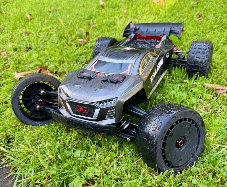 Arrma Talion 6S 1/8 extreme RC car