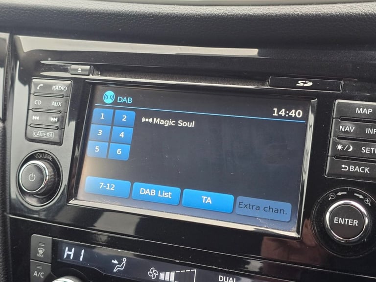 2015 Nissan Qashqai 1.2 DIG-T n-tec SUV 5dr Petrol Manual 2WD Euro 6 (s/s) (115 ps) Petrol Manual