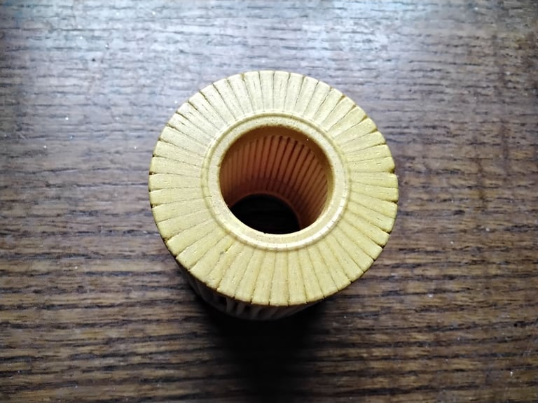 MANN FILTER HU 6006z for DAIHATSU, SUBARU and TOYOTA, Oil Filter.