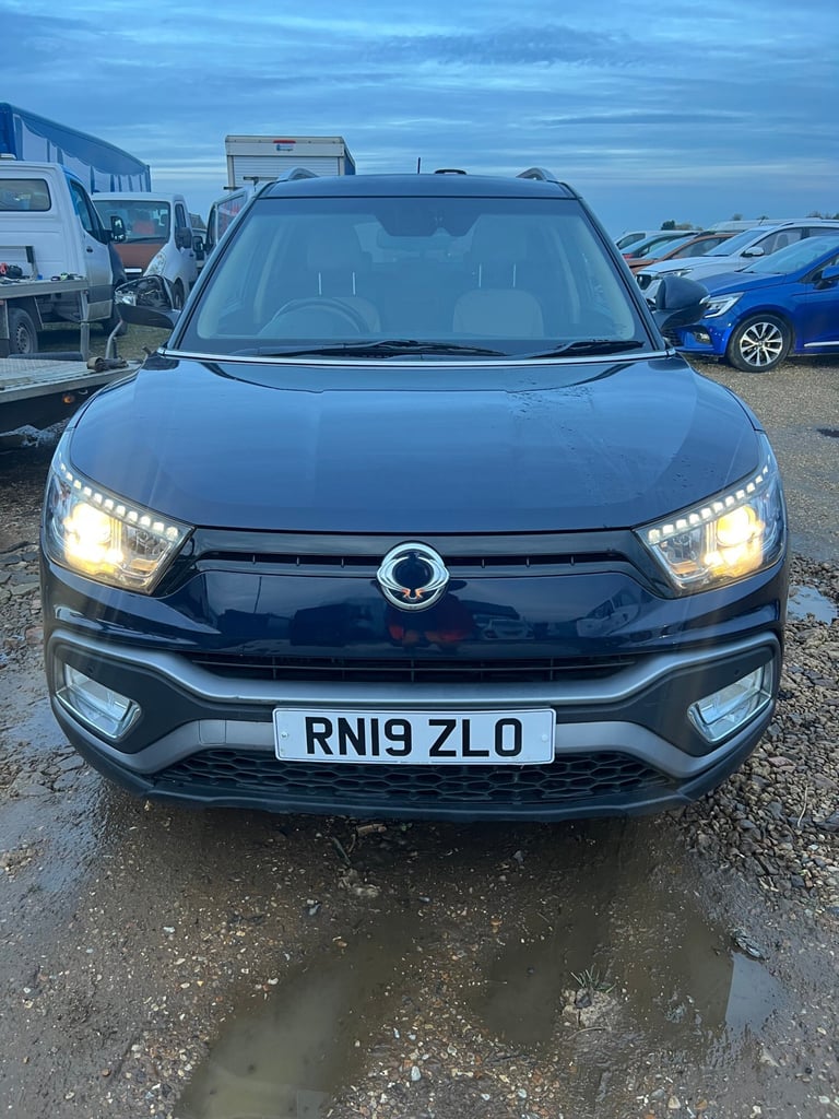2019 SSANGYONG TIVOLI XLV ULTIMATE BLUE AUTOMATIC EURO 6 SALVAGE DAMAGED REPAIR