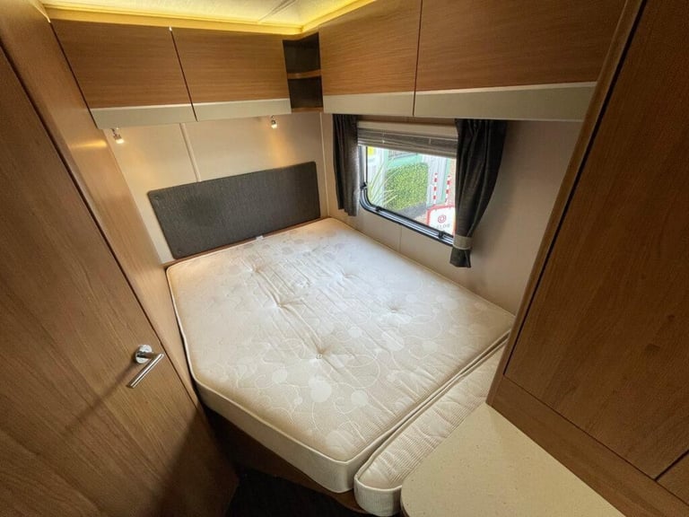 Auto trail Tribute 715 4 berth 4 belt 3500kg motorhome 