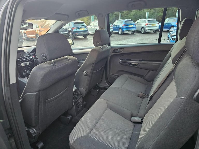 2013 Vauxhall Zafira 1.7 CDTi ecoFLEX Design Euro 5 5dr (SNav) MPV Diesel Manual