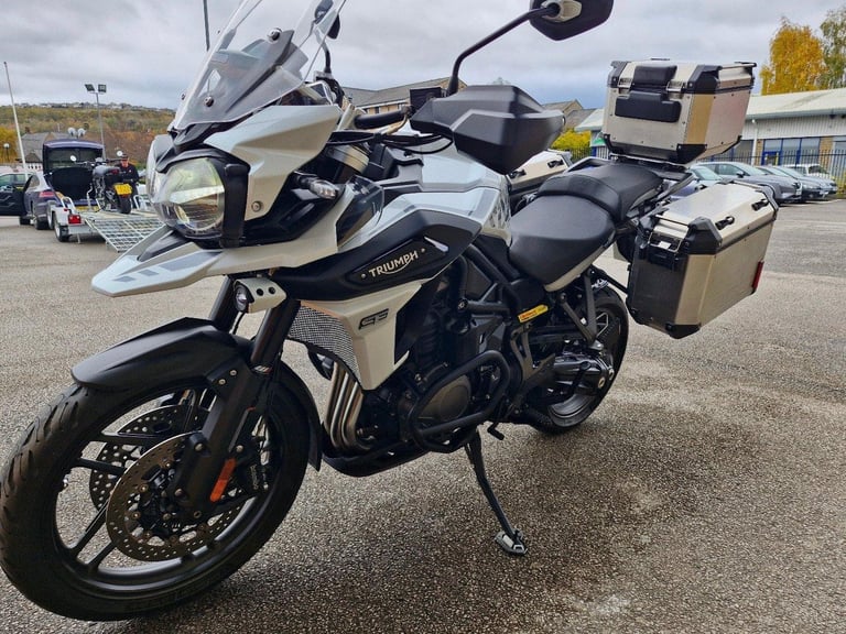 2020 Triumph Tiger 1200 SE Alpine Edition Full Expedition luggage Engine bars