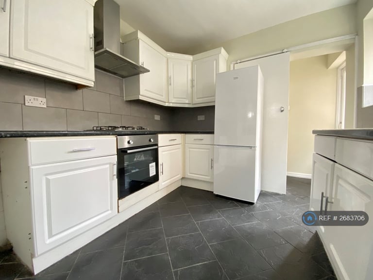 3 bedroom house in Mayville Road, London, E11 (3 bed) (#2683706)