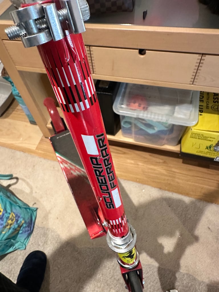 Ferrari Kids Scooter - Red