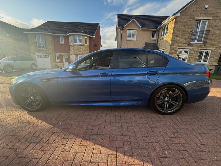 BMW M5 4.4 V8 DCT swap px 