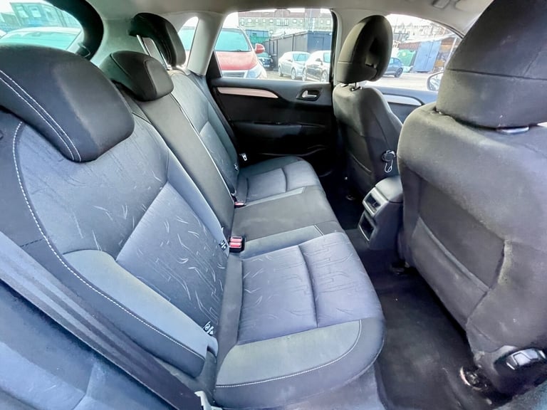 2012 Citroen C4 1.6 HDi VTR+ 5dr HATCHBACK Diesel Manual - Image 6