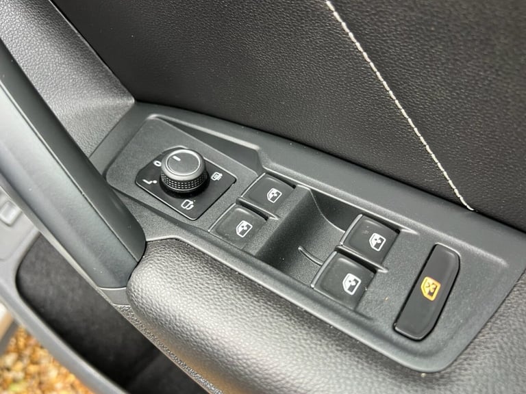 2020 Volkswagen Tiguan 2.0 TSI R-Line Tech SUV 5dr Petrol DSG 4Motion Euro 6 (s/s) (190 ps) ESTAT...