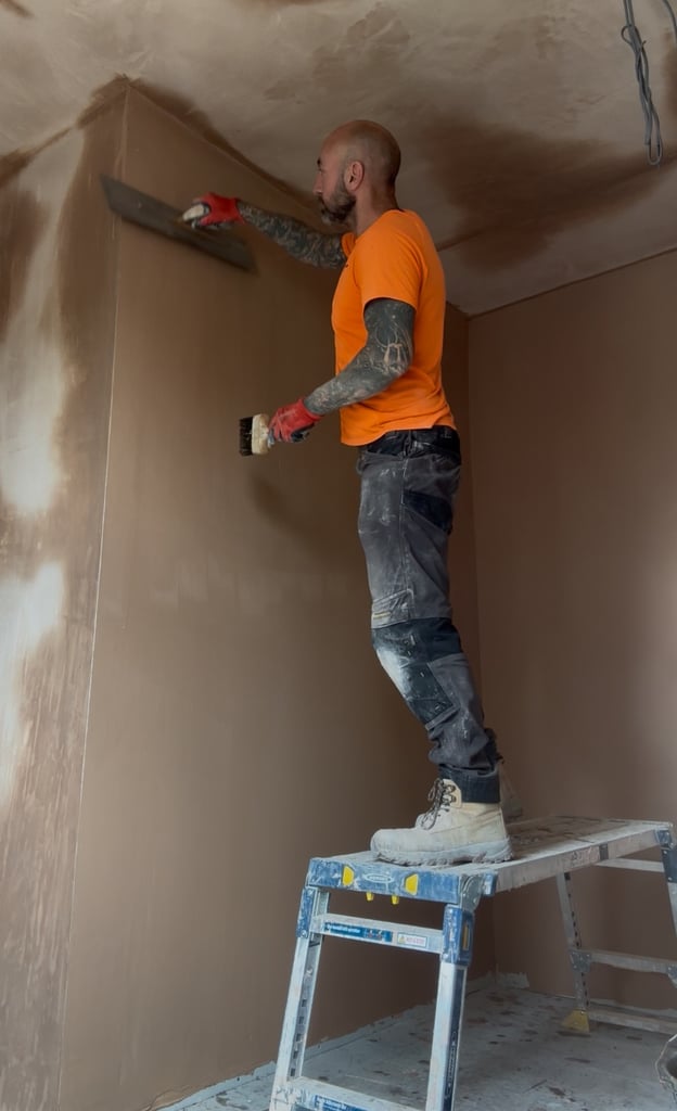 image for J&s property maintenance plastering damproofing