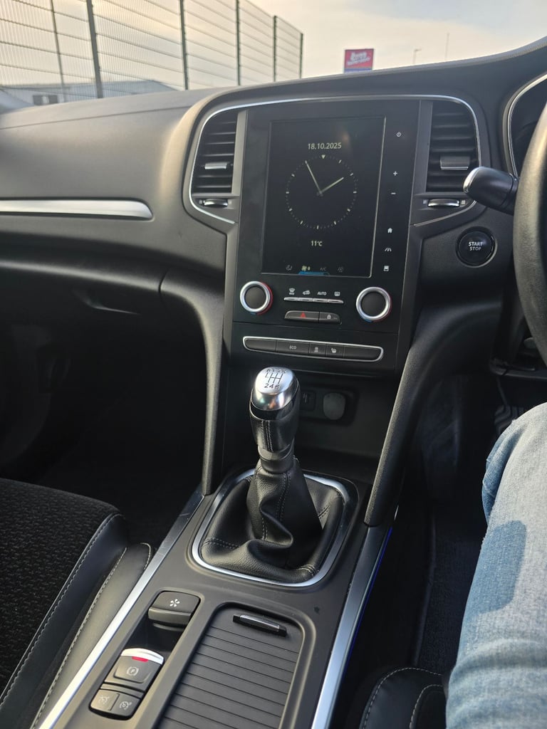 Renault, MEGANE, Hatchback, 2017, Manual, 1461 (cc), 5 doors