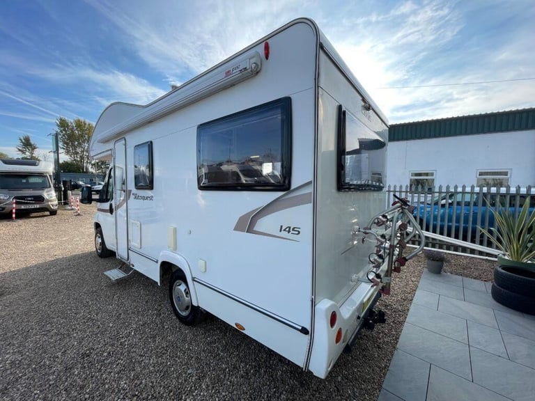 Elddis Autoquest 145 4 Berth 4 Belt End lounge 3300kg