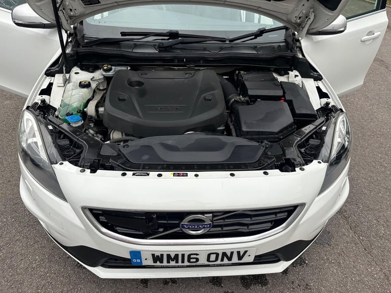 2016 Volvo V40 2.0 D2 R-Design Lux Nav Euro 6 (s/s) 5dr HATCHBACK Diesel Manual