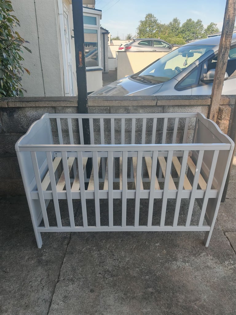 image for Cot bed Free