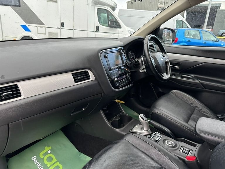 2014 Mitsubishi Outlander 0.0 PHEV GX 4H 5d 162 BHP Estate PETROL/ELECTRIC Semi Automatic