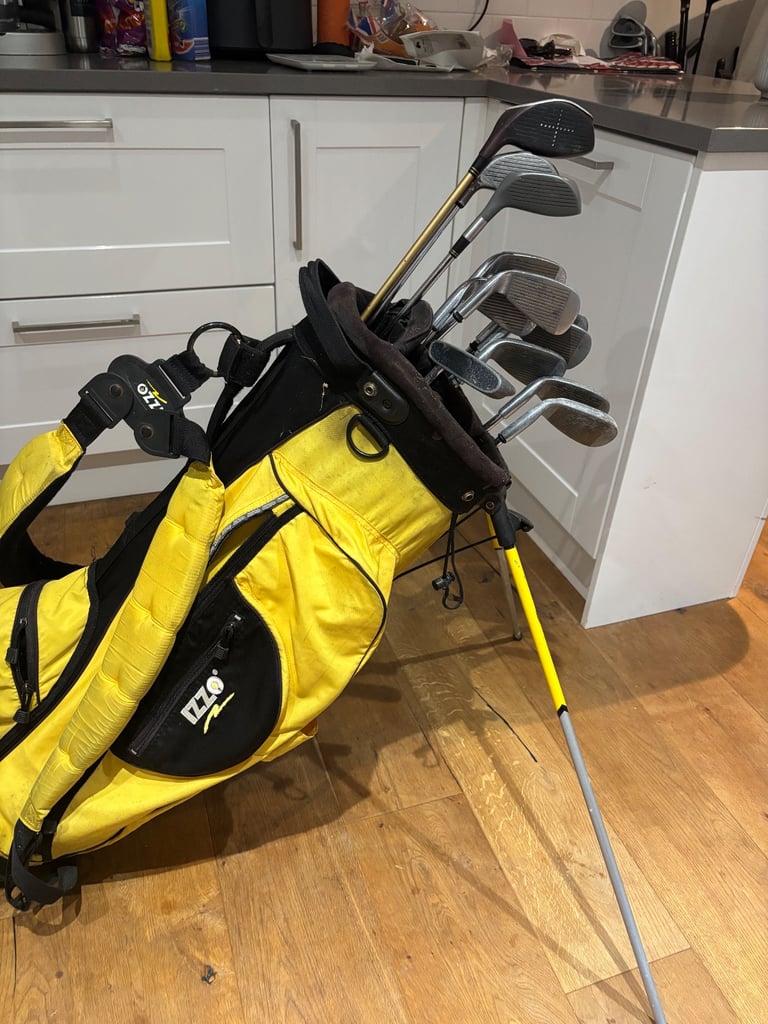 image for ⛳ Complete Golf Club Set with IZZO Stand Bag 