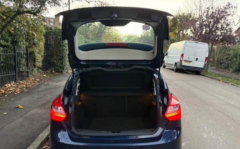 2012 FORD FOCUS TITANIUM 1.6 PETROL, 1 YEAR MOT, BLUETOOTH, DRIVES GREAT, ULEZ COMPLIANT