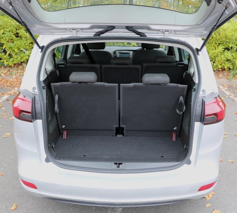 2017 Vauxhall Zafira Tourer 1.4i Turbo Design Euro 6 5dr MPV Petrol Manual