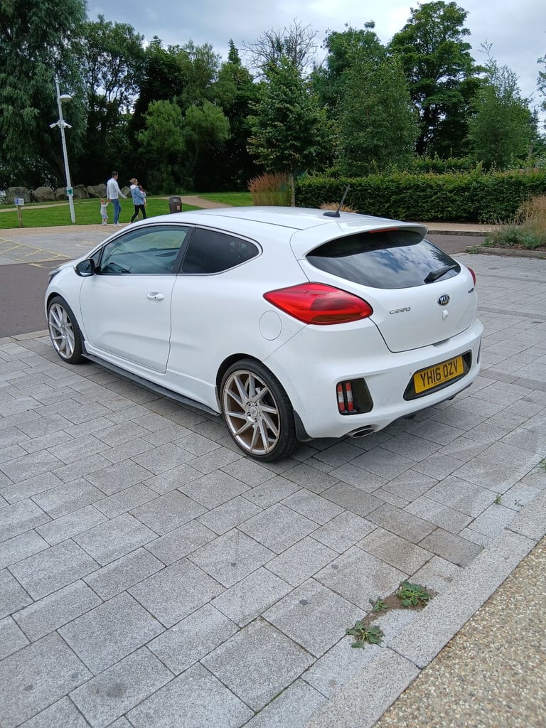 Kia, PRO CEED, Hatchback, 2016, Manual, 1582 (cc), 3 doors