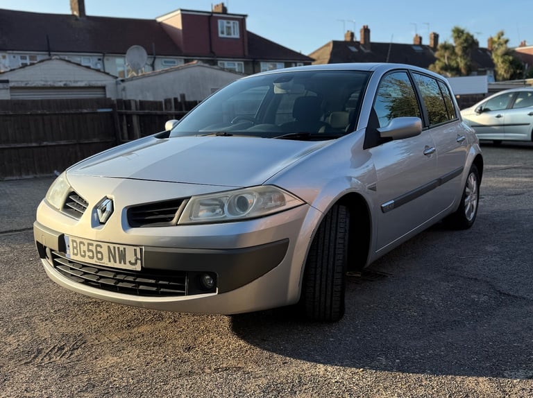 Renault, MEGANE, Hatchback, 2006, Manual, 1598 (cc), 5 doors
