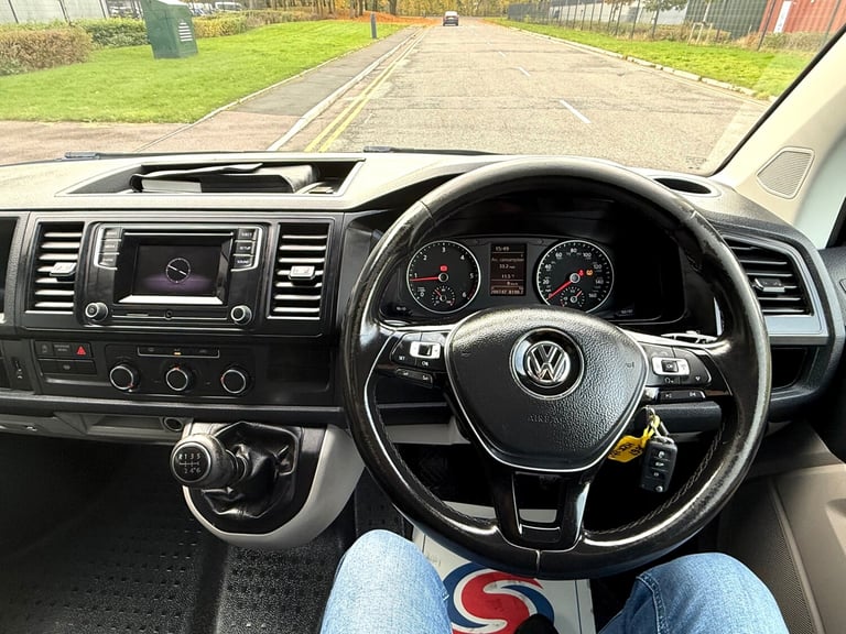 2017 Volkswagen Transporter 2.0 TDI BMT 150 Highline Kombi Van WINDOW VAN Diesel Manual