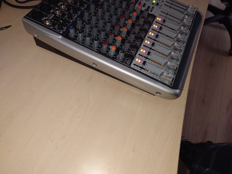 Behringer Xenyx QX1204USB mixing desk 