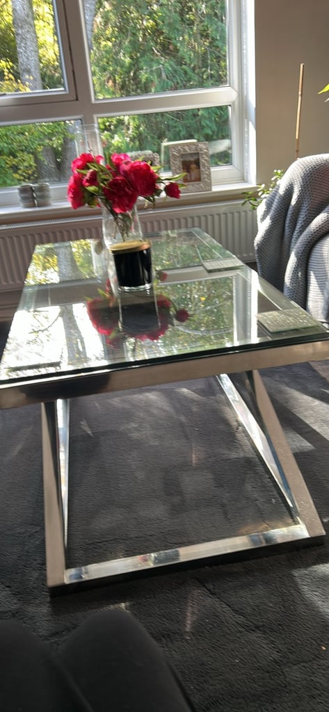 Chrome coffee table with safety glass 