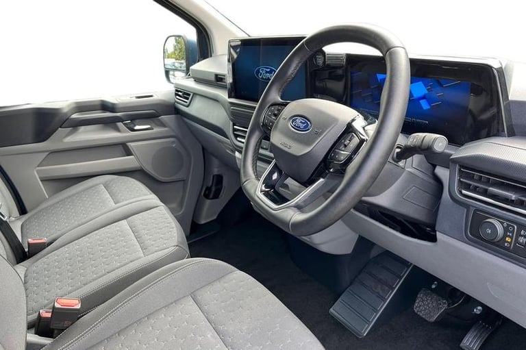 2025 Ford Transit Custom 320 Limited AUTO L1 SWB Double Cab In Van FWD 2.0 EcoBlue 136ps, CRUISE ...
