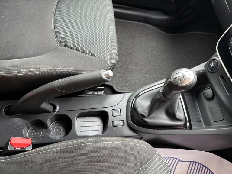 2015 Renault Clio 0.9 TCe Dynamique Nav Euro 6 (s/s) 5dr HATCHBACK Petrol Manual