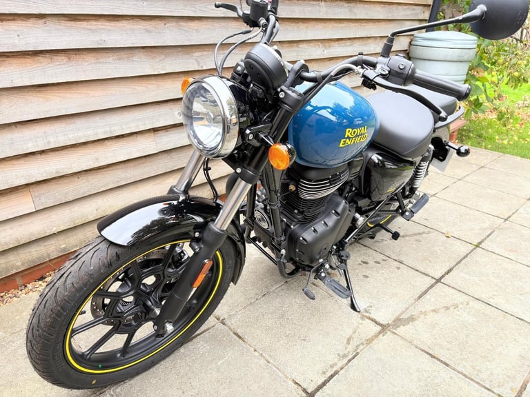 2024 / 24 Royal Enfield METEOR 350 £2750 Blue 134 miles.