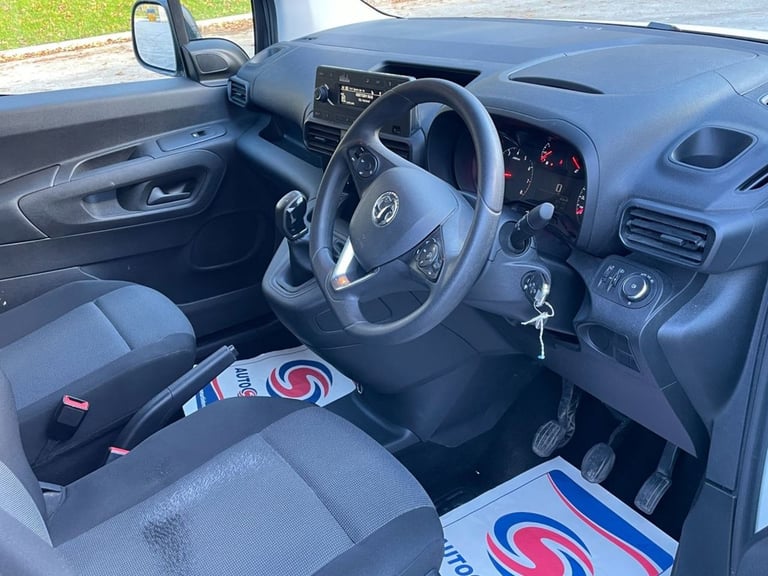 2020 Vauxhall Combo 2300 1.5 Turbo D 100ps H1 Sportive Van PANEL VAN DIESEL Manual